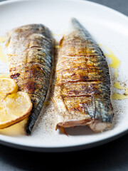 grilled fish with lemon, Grilled mackerel