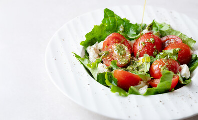 salad with tomatoes and feta cheese
