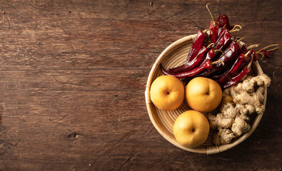 Pear, dried chilli and ginger
