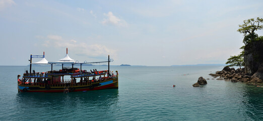 Ship cruise or boat tour stop for send receive thai people and foreign travelers travel visit rest...