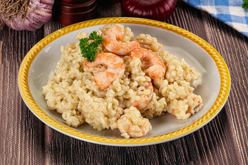 Gourmet risotto with prawn and cheese