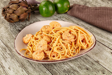 Italian pasta with prawn and cream