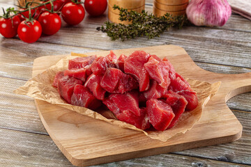 Raw beef cubes for cooking