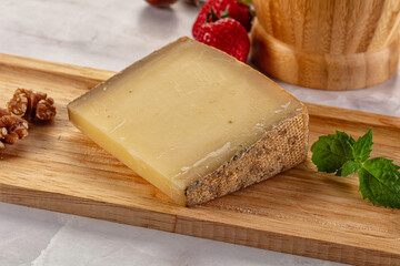 Gourmet hard aged yellow cheese