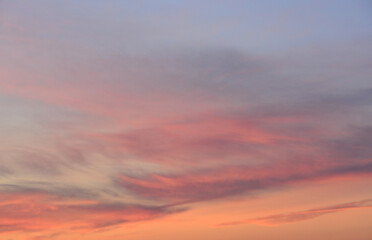 Vibrant Sunset Sky with Pink and Orange Hues wallpaper