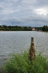 Silence and reflections on the lake of Saen Monourom