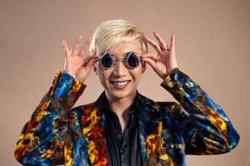 Showing Off Jazzy Sunglasses