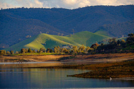 Bonnie Doon Hills above Lake Eildon