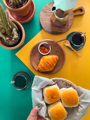 mesa com bandeira do Brasil