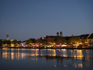 Fototapeta premium night view of a City Party 