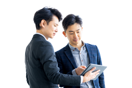 打ち合わせをする2人の男性ビジネスマン(背景透過PNG)