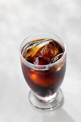 グラスに注いだアイスコーヒー　Iced coffee served in a glass