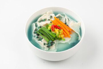  Handmade noodles boiled with tea leaves.