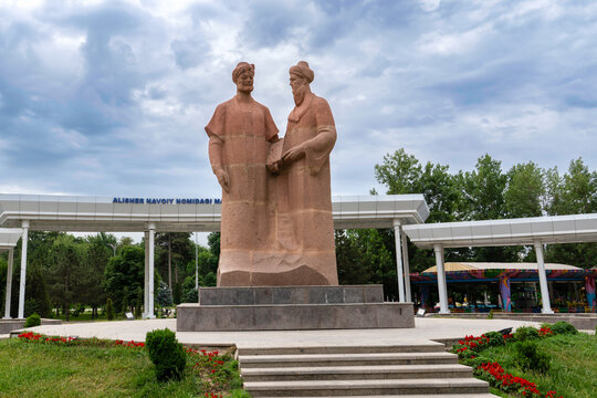 Samarkand, Uzbekistan - May 27, 2025: A monument to two representatives of Uzbek and Tajik literature Alisher Navoi and Abdurakhman Jami, erected in Samarkand central park named