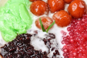 Bubur Madura atau Bubur Campur. Madura porridge is porridge with a sweet taste that contains a mixture of several sweet porridges