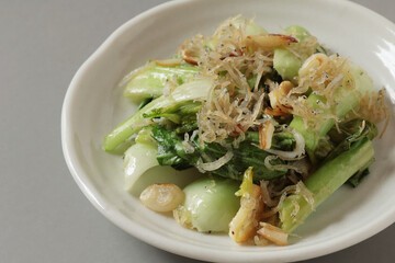 チンゲン菜のシラス炒め