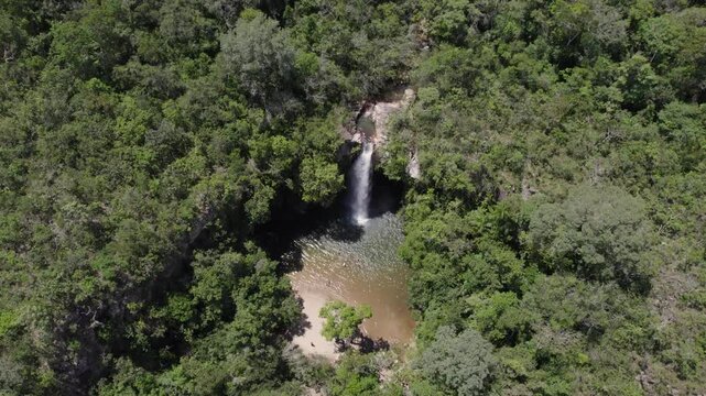 BRAZILIAN BIG AND BEAUTIFUL WATERFALL - CACHOEIRA DO ABADA, GOI&Aacute;S