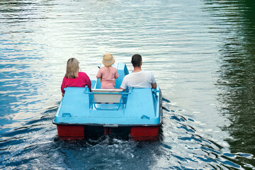 Fototapeta premium A catamaran trip on the lake in summer.
