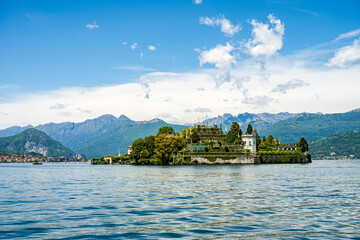 isola dei pescatori on lake maggiore at daylight