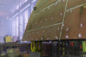 The hull of a nuclear icebreaker at the assembly stage.