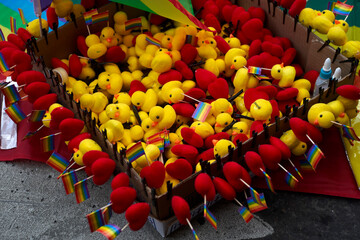 Fototapeta premium patitos de hule marcha PRIDE Mexico 2025