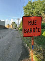 une rue barrée à Québec