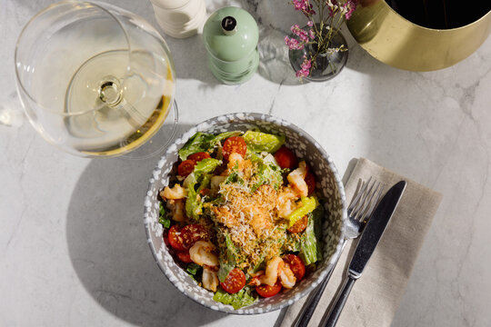 Caesar salad with shrimps