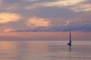 Sunset sailing 