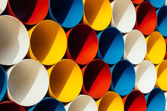 Colorful cylindrical tubes in geometric pattern