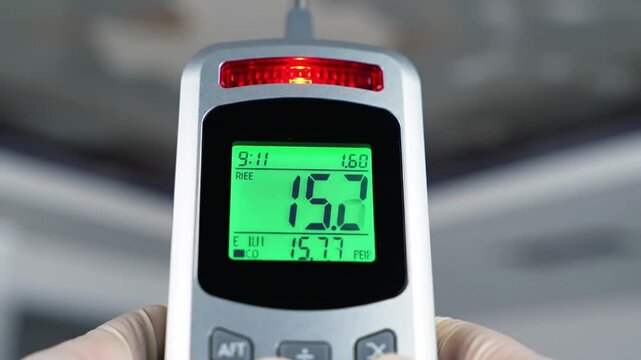 Gas Leak Detector Reading