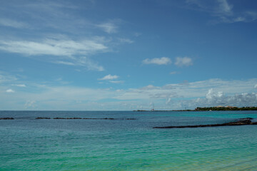 Sea shore on the Caribbean beach in the Zona Hoteleria in Cancun.