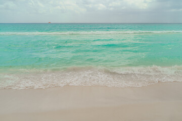 Sea shore on the Caribbean beach in the Zona Hoteleria in Cancun.