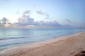 Sea shore on the Caribbean beach in the Zona Hoteleria in Cancun.