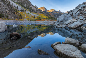 The low water level at lake Sabrina in the Eastern Sierra during the fall colors.