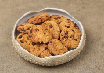 Chocolate chip cookies are delicious biscuits that many people like