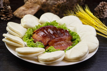 Golden Braised Pork with Flower Bun