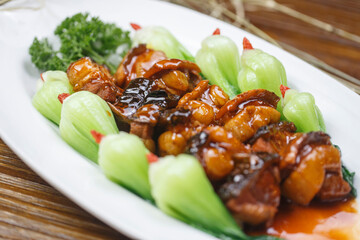 Mao's Braised Pork with Chinese Wolfberry and Nan Meat