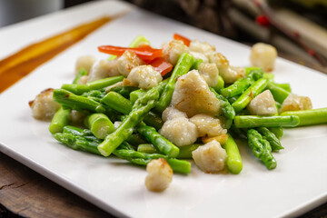 Baked Chicken with Fresh Asparagus