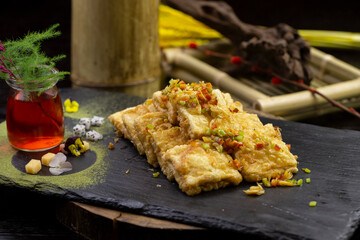 Pan-fried Changsha stinky tofu