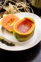 Stewed Snow Clam with Tremella and Papaya