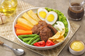 Selat Solo or is a typical dish of Solo, Central Java which is influenced by the dish