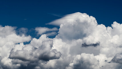 Vue rapprochée de cumulonimbus
