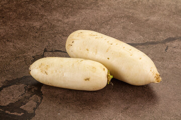 Raw white daikon raddish root