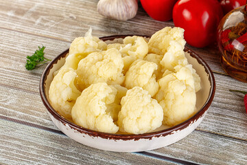 Vegan cuisine Steamed cauliflower cabbage