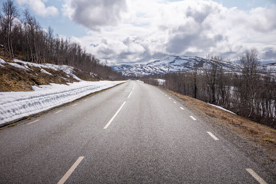 Sweden Wildnerss Road Ice Mountains 2025