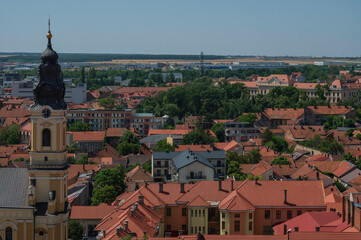 Widok na centrum Oradei – połączenie architektury starej i nowoczesnej