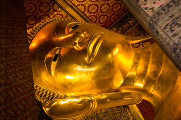 Obraz premium Buddha Statues, Images and Temples in Thailand. Thai Buddhist Art and Sculptures Collection. Sacred God. Buddha Images for Meditation and Spirituality. Buda 