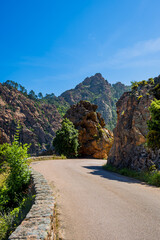 Sur la route côtière des Calanches de Piana en Corse du Sud en France