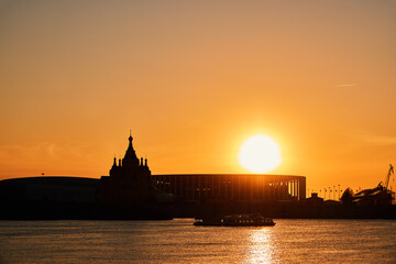 Naklejka premium Sunset Silhouette of Alexander Nevsky Cathedral in Nizhny Novgorod