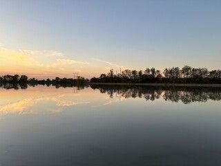 Obraz premium sunrise over the river